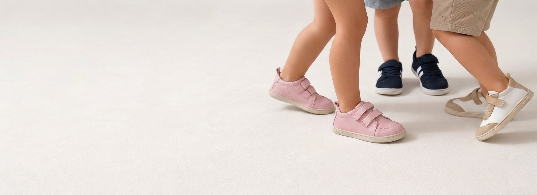 El zapato que respeta y <br>cuida cada paso de tu peque