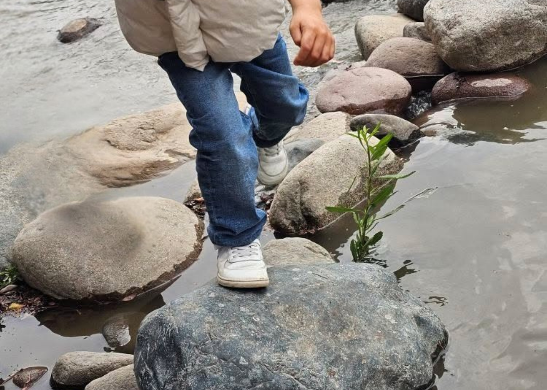 ¿Por qué elegir zapatos respetuosos para tu peque?
